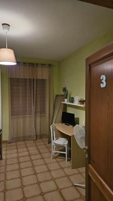 Adri'S House Hotell Monterotondo  Exteriör bild